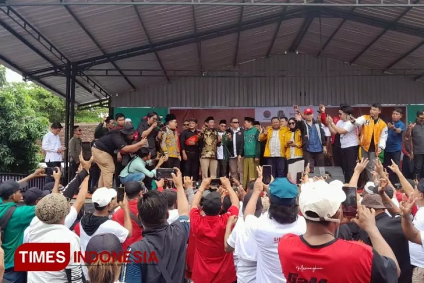 Tingkatkan Kesejahteraan, Mahfud MD Hapus Hutang Petani dan Nelayan di Banyuwangi