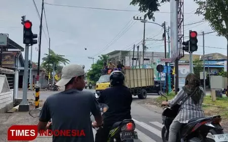Melintasi Simpang Empat di Jalur Lingkar Rogojampi Banyuwangi Sekarang Jadi Lebih Aman