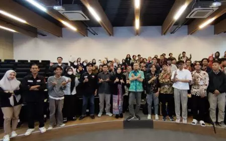 DKV x Manajemen UISI: Kolaborasi Gelar Seminar Desain Grafis dan Pemasaran