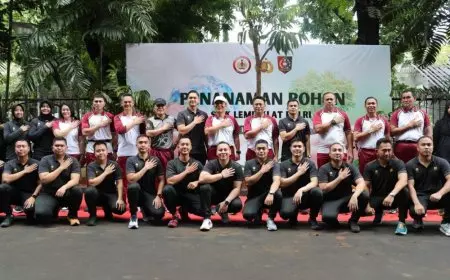 Ketua STIK: Jadilah Seperti Pohon Yang Bisa Memberi Manfaat