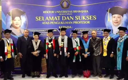 Rektor Hingga Senat UB Kompak Pakai Syal Palestina Saat Pengukuhan Guru Besar