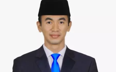 Perjalanan Politik Eki Baihaki, Lanjutkan Kepemimpinan Ayahnya Eks Bupati Serang