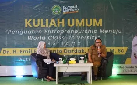 Unisla Gelar Kuliah Umum Hadirkan Kepala Disperindag Provinsi Jawa Timur