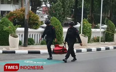 Brimob Polda Jatim Amankan Barang Mencurigakan di Depan Balai Kota Kediri