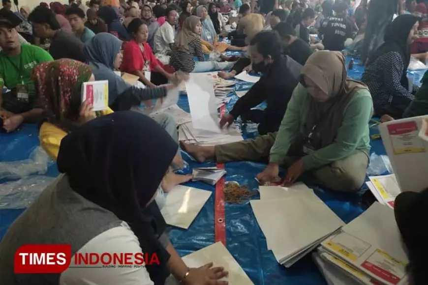 Segini Upah Pekerja Sortir dan Lipat Surat Suara Pemilu 2024 di Bondowoso