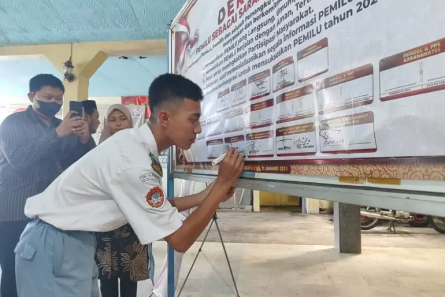Sosialisasi Pemilu 2024 dan Deklarasi Damai Bagi Siswa SMK Brantas Sumberpucung Karangkates Malang