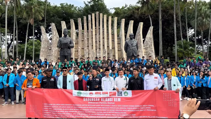 Kumpulan Ribuan Mahasiswa Bersama Aliansi BEM PTNU Se&#45;Nusantara Siap Menjaga Pemilu Aman dan Damai