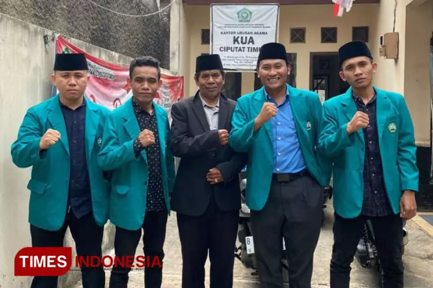 Empat Mahasiswa MHKI Unisma Malang Lakukan KKM di KUA Ciputat Timur