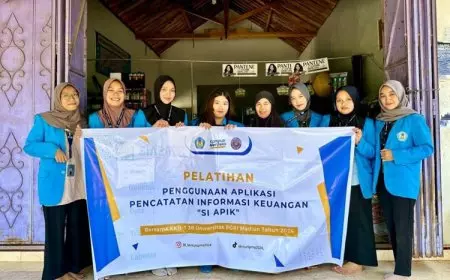 Pelatihan Aplikasi Pencatatan Keuangan SI APIK untuk Pemilik Usaha Toko Kelontong di Mantren, Ponorogo