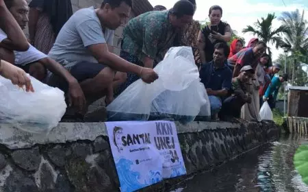 Tingkatkan Sanitasi dan Ekonomi Masyarakat, Mahasiswa Unej Sulap Saluran Irigasi Jadi Pusat Budidaya Ikan