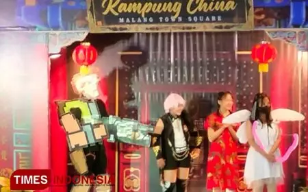Pertunjukan Cosplay dan Lomba Mewarnai Meriahkan Perayaan Imlek di Malang Town Square 
