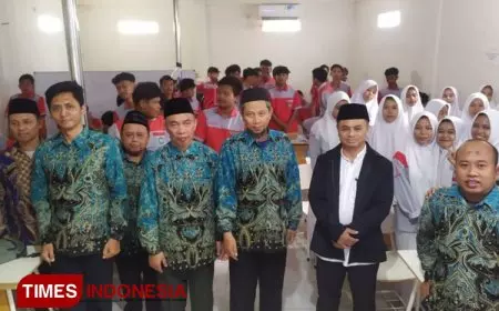 Pelatihan Panel Surya dan Kelistrikan FT Unisma Malang dengan SMK Darul Ulum Bojonegoro