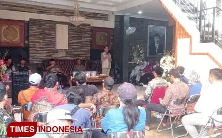 Ratusan Kepala Desa di Majalengka Juluki Karna Sobahi 'Bapaknya Desa'