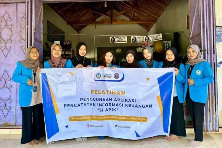 Pelatihan Aplikasi Pencatatan Keuangan SI APIK untuk Pemilik Usaha Toko Kelontong di Mantren, Ponorogo