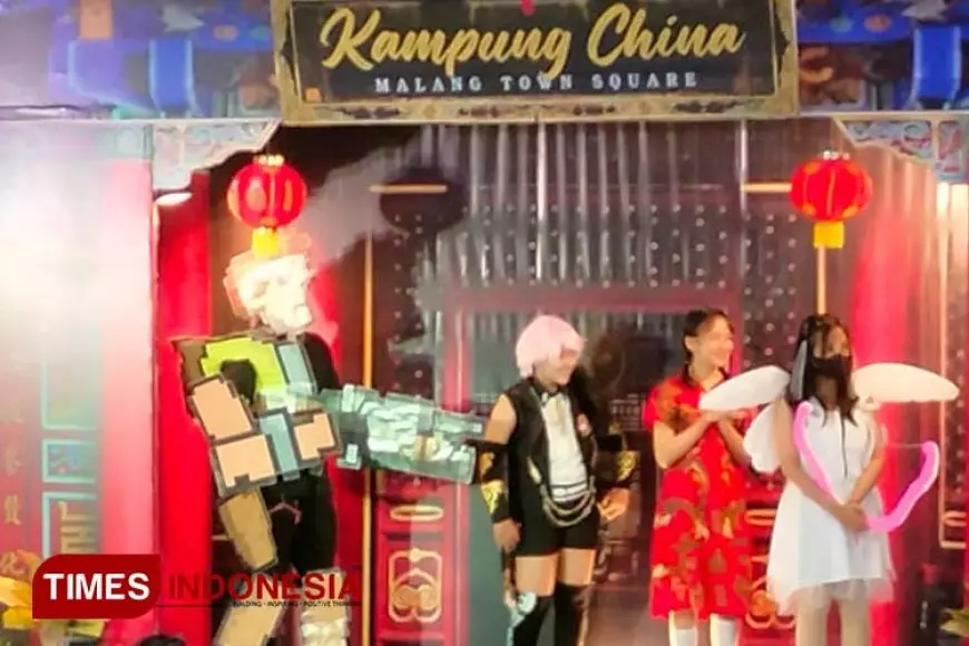 Pertunjukan Cosplay dan Lomba Mewarnai Meriahkan Perayaan Imlek di Malang Town Square 