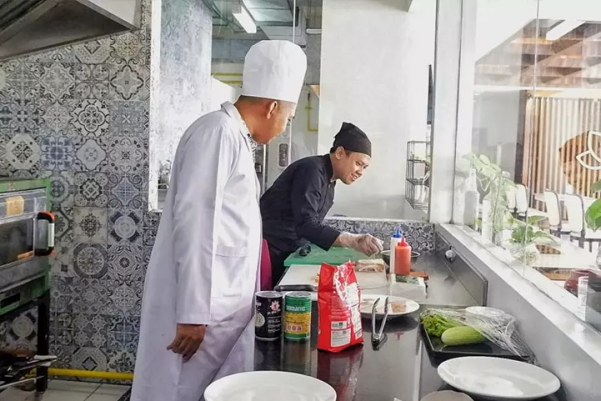 Tingkatkan Kualitas Karyawan, Java Lotus Hotel Jember Gelar Uji Kompetensi Food Handler