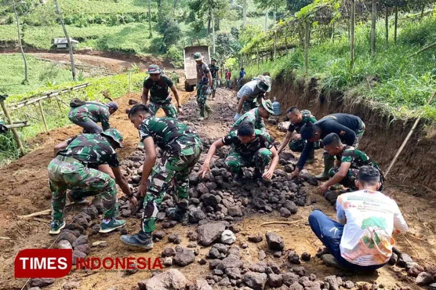 Satgas TMMD Kodim 0617 Majalengka Percepat Pembangunan Jalan Sukamanah&#45;Wiranyana