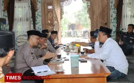 Sambangi Ponpes di Sumberpucung Malang, Kapolres Dapat Masukan Polisi Mengajar