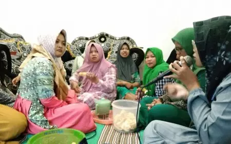 KSM-T Unisma Gelar Sosialisasi Pernikahan Dini kepada ibu-ibu PKK Dusun Krajan Desa Pajaran