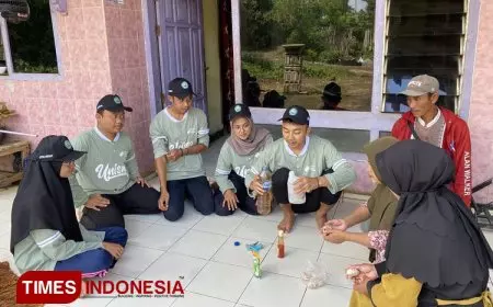 Mahasiswa KSM-T Unisma Gelar Sosialisasi Pembuatan Pestisida Hama Tikus Rumah di Dusun Karanglo