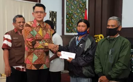 Salurkan Bantuan kepada Korban Bencana, Ini Pesan Wabup Danang kepada Warga Sleman