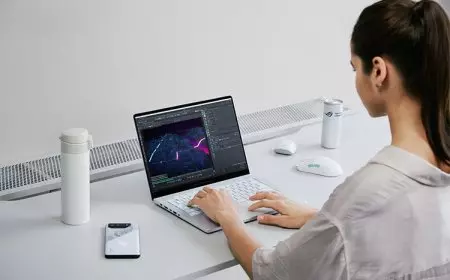 ROG Zephyrus G14, AI Gaming Laptop 14-inci Paling Tipis, Ringan, dan Powerful