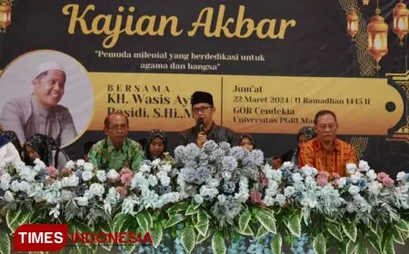 UKKI dan BEM UNIPMA Gelar Kajian Akbar Bersama KH. Wasis Ayib Rosidi