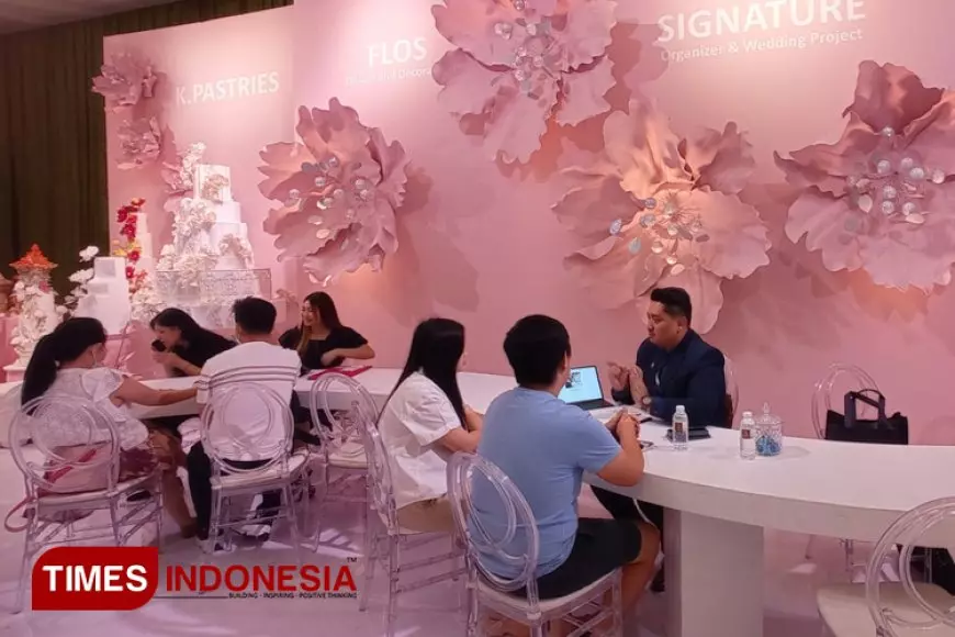 Wedding Fair JW Marriott Surabaya Diserbu Pasangan Calon Pengantin 