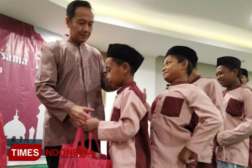 Berbagi Berkah Ramadan, Favehotel Kediri Berbagi Tali Asih Bagi Puluhan Anak Yatim Piatu 