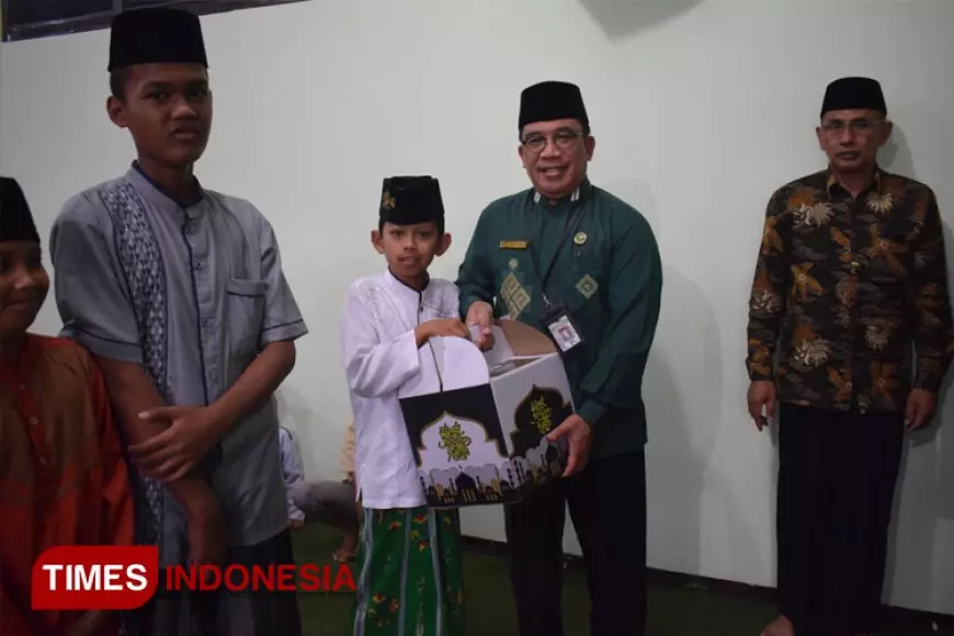 Serentak Festival Ramadan, Kemenag Kabupaten Malang Bagikan Ribuan Paket Santunan