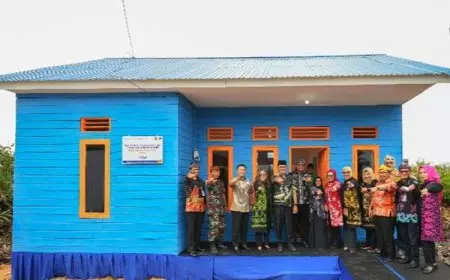 Bantu Relokasi dan Bedah Rumah Warga Sekitar Perusahaan, Pupuk Kaltim Proaktif Salurkan Rp630 Juta