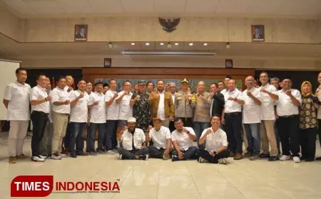 Pengukuhan Pengurus Komunitas Wartawan Gresik, Ini Pesan Bupati kepada Jurnalis