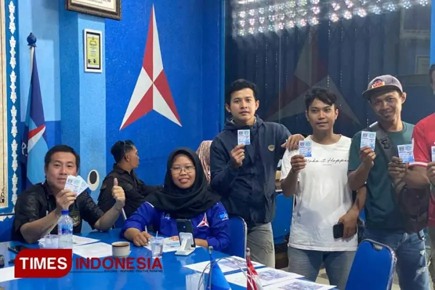 Bagikan Tiket Gratis Persewangi, Demokrat Banyuwangi Banjir Pujian dari Suporter