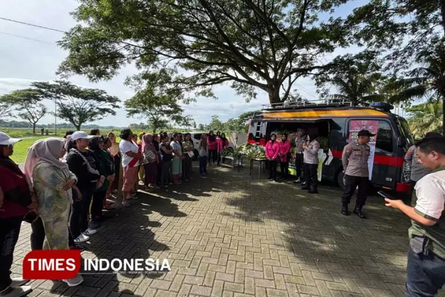 RTH Singojuruh Banyuwangi Diserbu Ratusan Emak&#45;emak, Kira&#45;kira Ada Apa?