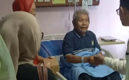 Dirangkai Kajian THR, PWI Bontang Bagikan Ratusan Takjil ke Pasien dan Keluarga di RSUD Bontang