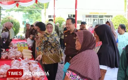 Antisipasi Inflasi, Kejari Kabupaten Malang Gelar Pasar Murah