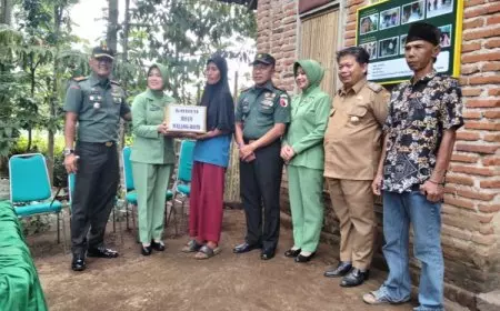 Dandim 0818 Malang-Batu dan Persit KCK Gelar Baksos di Turen