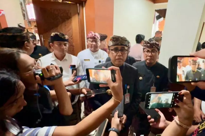 Kembali Pimpin Denpasar, Jaya &#45; Wibawa Sampaikan Pidato di Sidang Paripurna Dewan