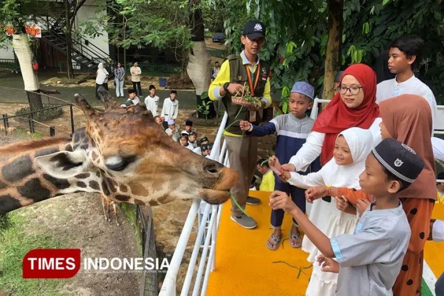 Senangnya Anak Yatim Ngabuburit di KBS Bersama para Wartawan Pokja Grahadi