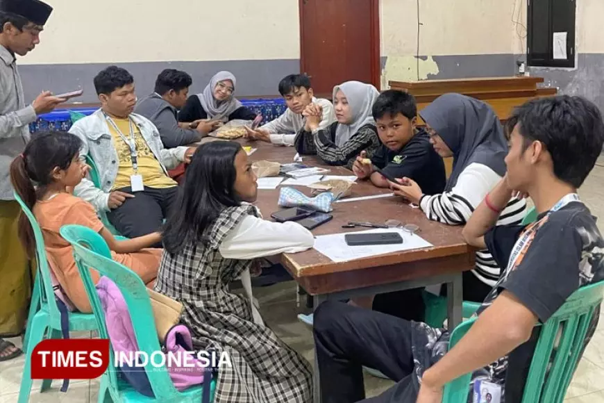 Mahasiswa Unisma  Malang Gelar Bimbingan Belajar untuk Anak SD/MI di Desa Ngroto