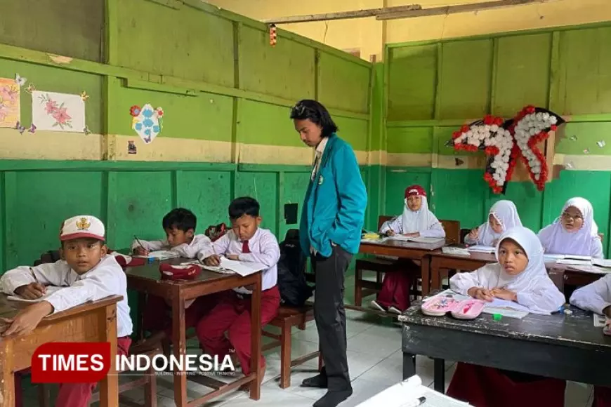 Mahasiswa KSM Unisma Malang Giat Mengajar di SD Wahidiyah, Dusun Kauman