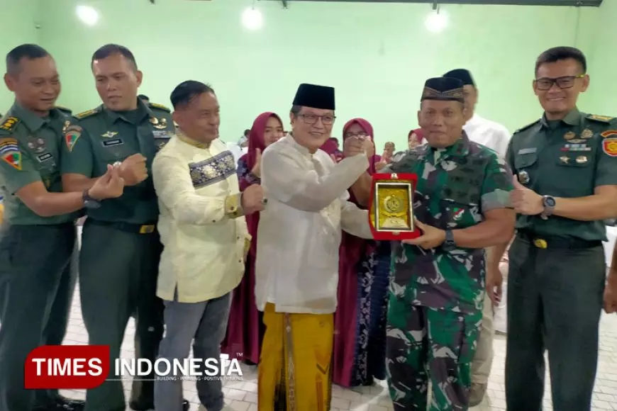 Bukber PT ACA dan Fatayat Dihadiri Pangdivif 2 Kostrad