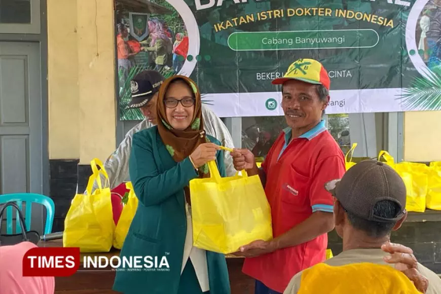 Ramadan Berbagi, IDII Banyuwangi Salurkan Ratusan Paket Sembako