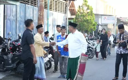 Bupati Sleman Harda Kiswaya Rayakan Idul Fitri 1446 H dengan Salat Id Bersama Warga