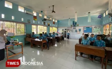 Disdikdaya Kabupaten Probolinggo Monev Kegiatan Pertama Aktif Masuk Sekolah