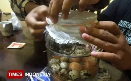 Mahasiswa Unisma Malang Berikan Solusi Cerdas Berwirausaha dengan Pembuatan Telur Asin