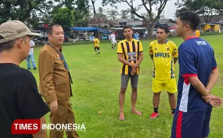 Ketua Askab PSSI Banyuwangi Beri Motivasi Siswa SSB Capolista