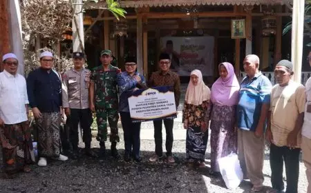 BPKH RI Salurkan Santunan Bagi Ribuan Masyarakat Kurang Mampu di Kraksaan