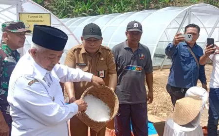 Bupati Malang Resmikan KUGAR Sumberoto Makmur Sejahtera, Produksi Garam Tunnel Disebut Garam Sehat