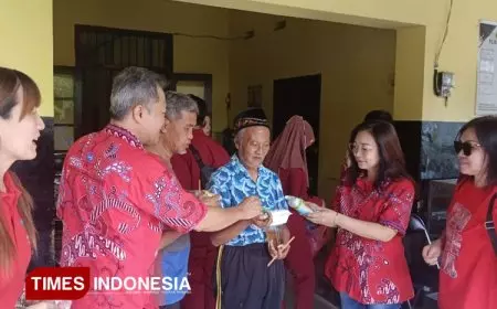 Berbagi dengan Lansia: Komunitas Tionghoa di Bondowoso Kampanyekan Kemanusiaan